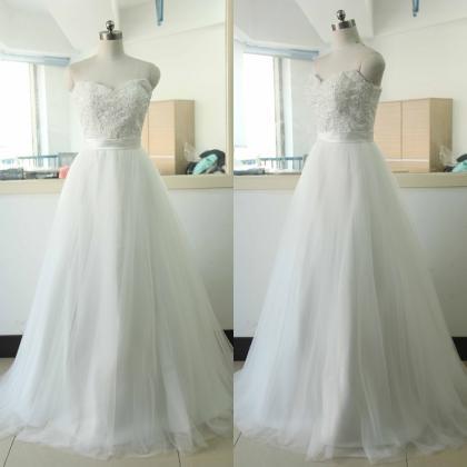 Sweetheart-neck Lace Wedding Dress Ivory A-line..