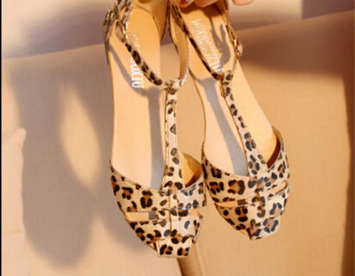 leopard print t strap sandals