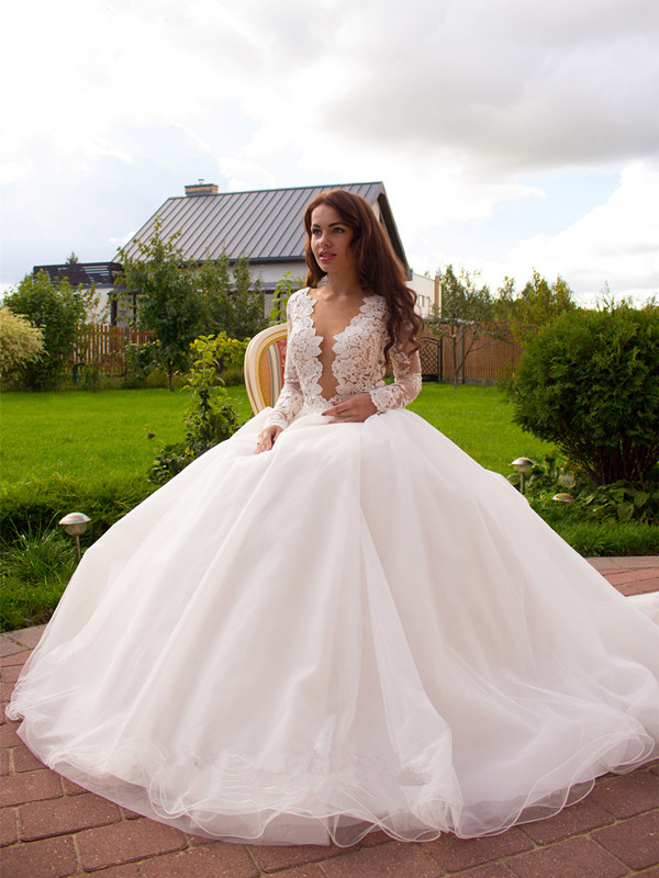 Chinese Long Sleeve Lace Wedding Dress